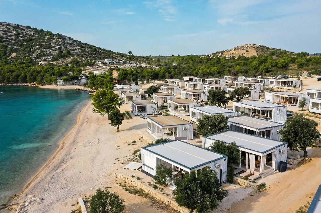 Buqez Eco Resort - Beach Villa 33 - Seaview Drage
