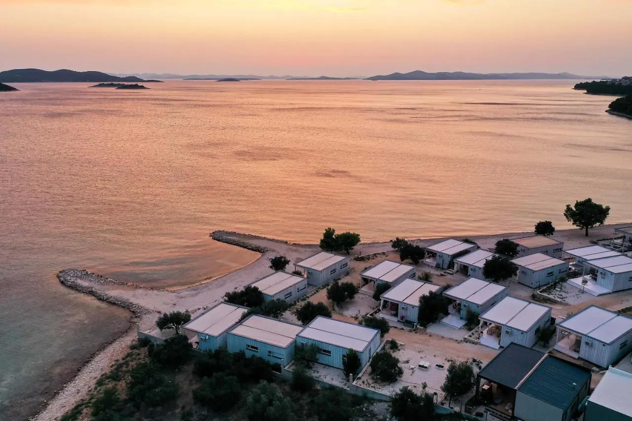 Buqez Eco Resort - Beach Villa 33 - Seaview Drage